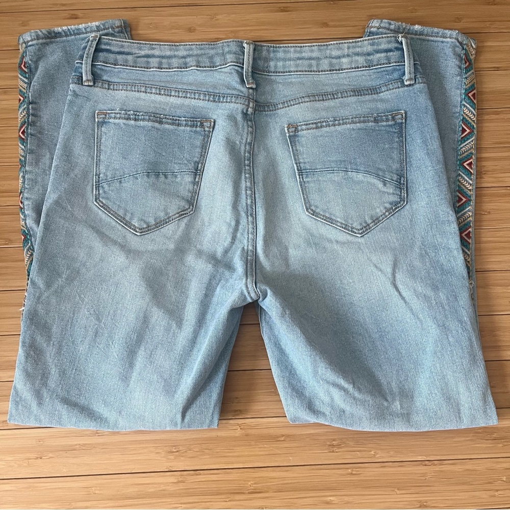 Free People Driftwood Gizelle Embroidered Denim Jeans 29 - Picture 4 of 6
